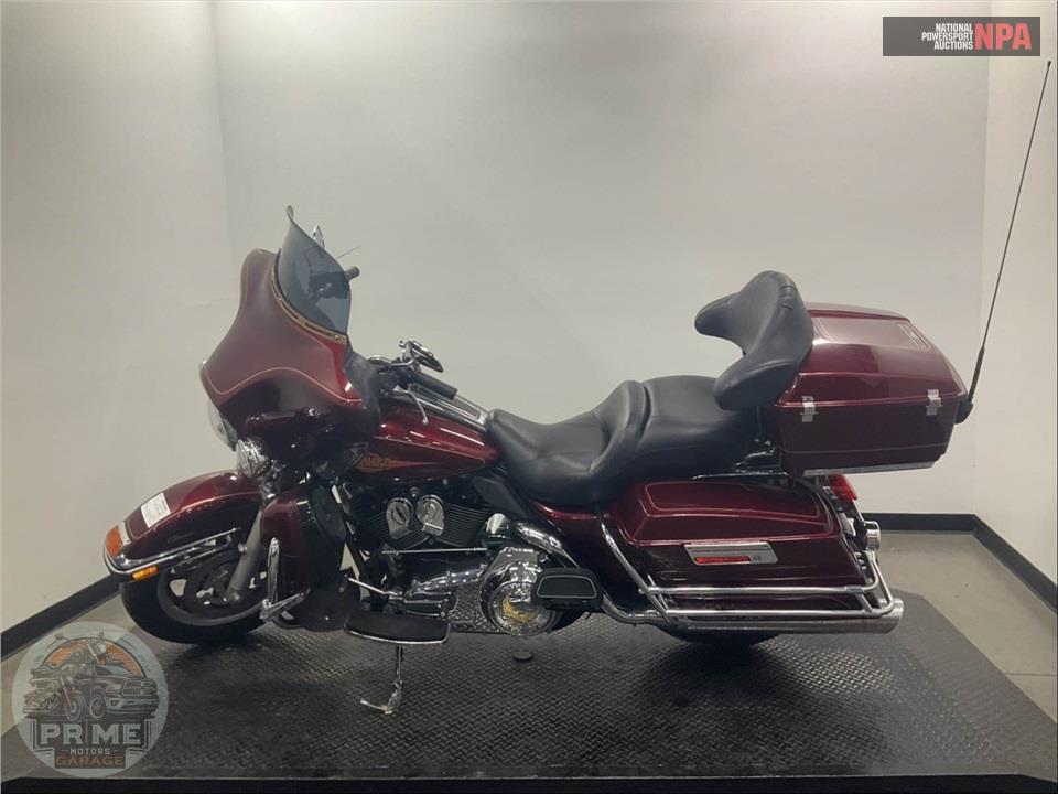 2008 Harley-Davidson FLHTC ELECTRA GLIDE CLASSIC — фото 3