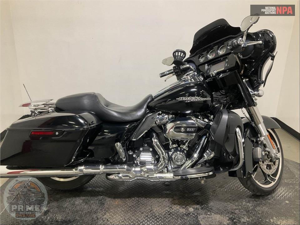 2017 Harley-Davidson FLHXS STREET GLIDE SPECIAL — фото 1