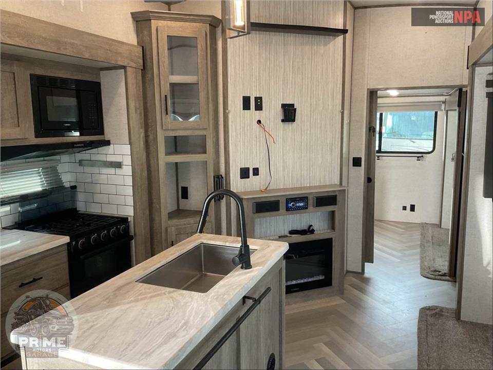 2021 Salem By Forest River M-353BED - HEMISPHERE FIFTH WHEEL SERIES — фото 9