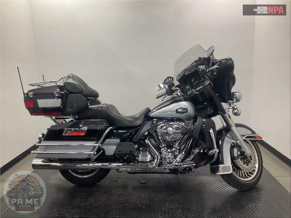 2013 Harley-Davidson FLHTCU UL CLSC EL GLIDE — фото 1