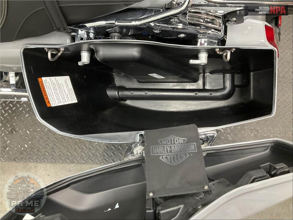 2024 Harley-Davidson FLHX STREET GLIDE — фото 18