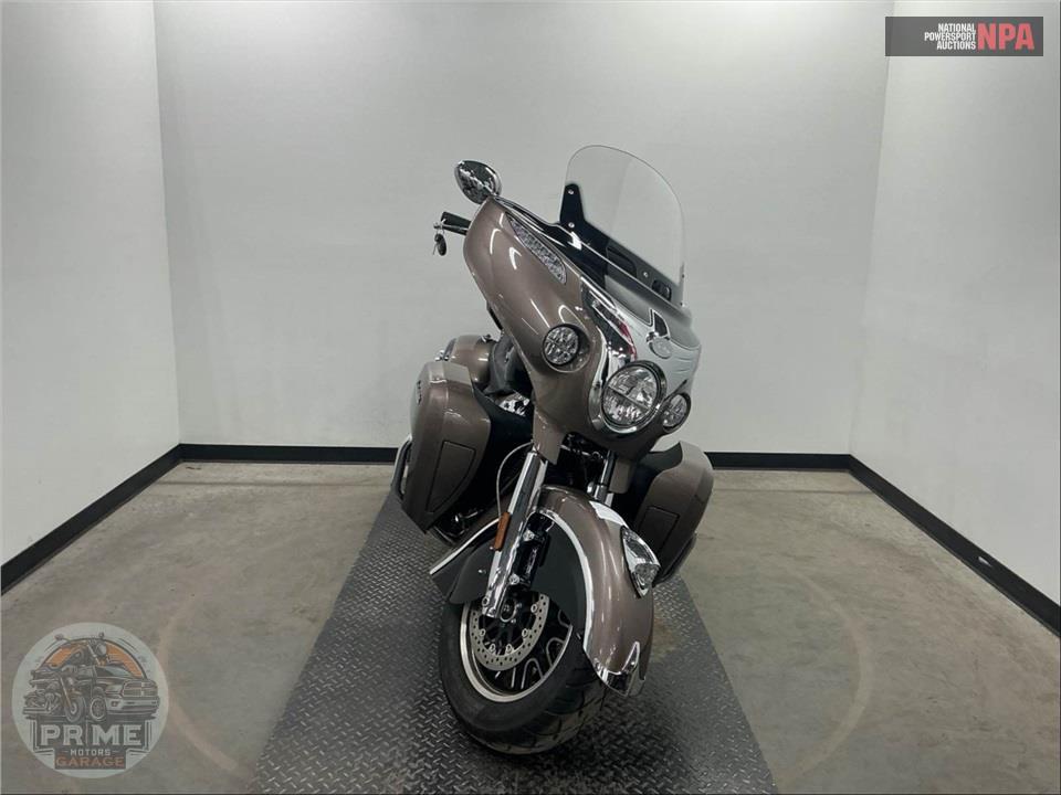 2019 Indian Motorcycle ROADMASTER (TWO-TONE) — фото 2
