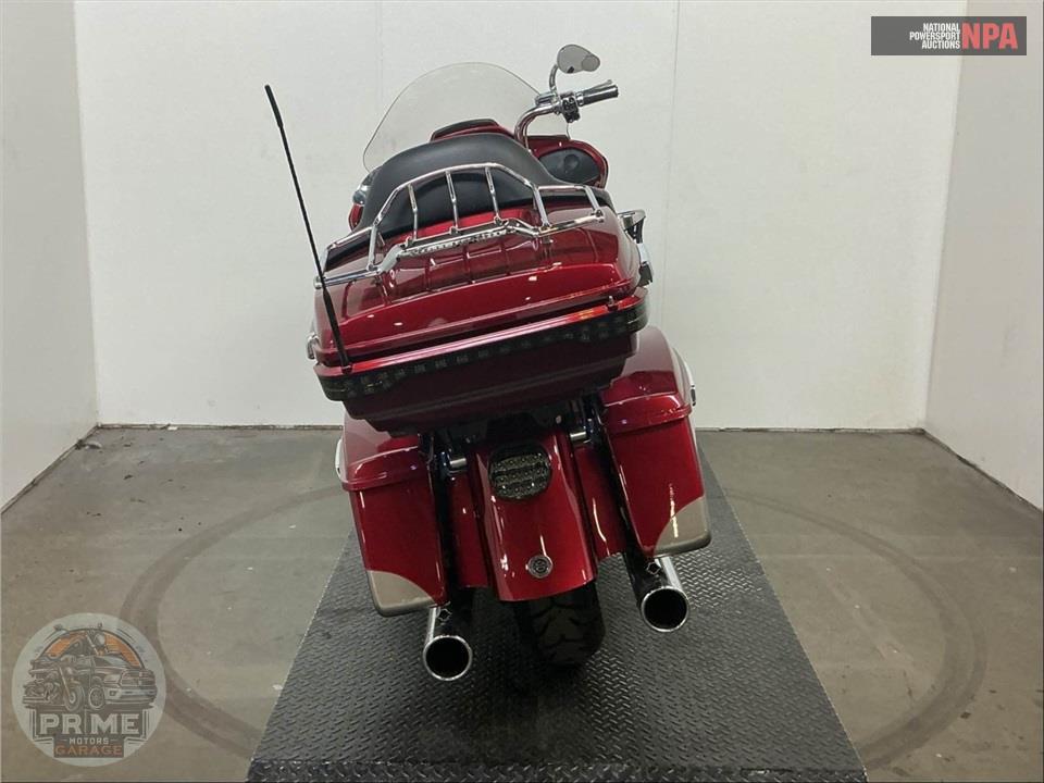 2016 Harley-Davidson FLTRUSE CVO ROAD GLIDE ULTRA — фото 4