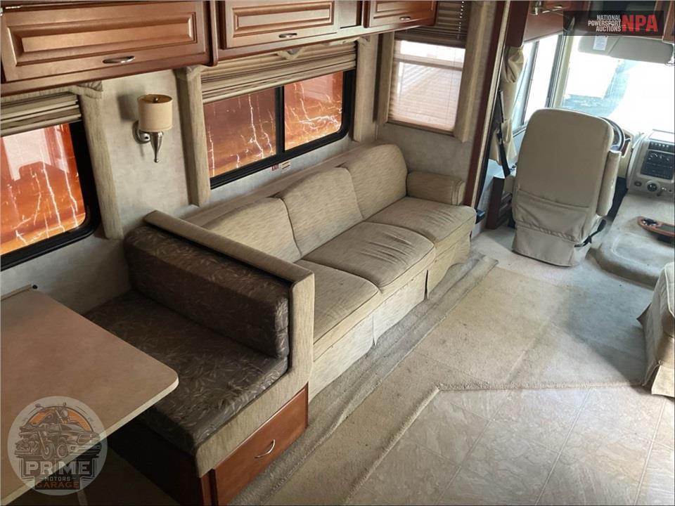 2006 Bounder M-35E (WORKHORSE) — фото 10