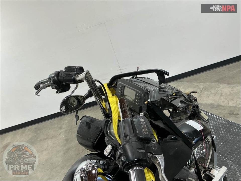 2015 Harley-Davidson FLTRX ROAD GLIDE — фото 36