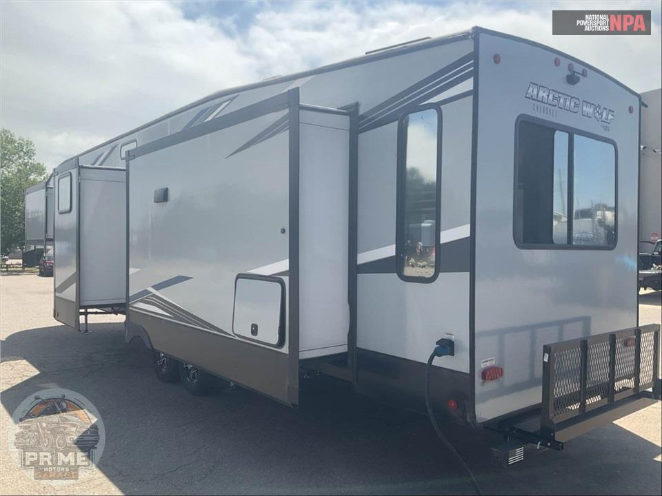 2022 Cherokee By Forest River M-3880SUITE ARCTIC WOLF FIFTH WHEEL SERIES — фото 3