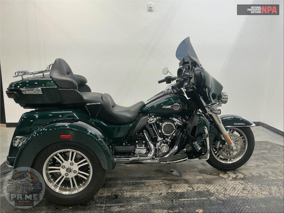 2024 Harley-Davidson FLHTCUTG TRI GLIDE ULTRA CLASSIC — фото 1