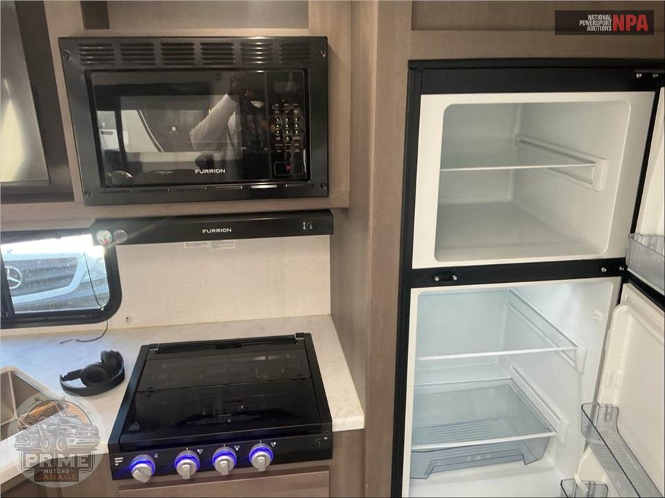 2024 Grand Design Recreational Vehicles M-331BH - TRANSCEND XPLOR SERIES — фото 18
