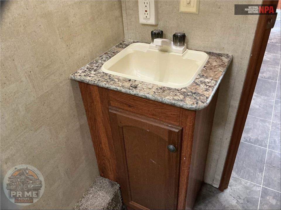 2014 Keystone Rv M-27 DBS - HIDEOUT LUXURY SERIES — фото 16