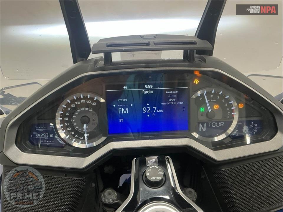2018 Honda GL1800D GOLDWING TOUR DCT (BLUE) — фото 5