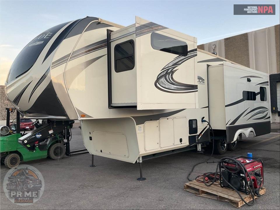2021 Grand Design Recreational Vehicles M-310GK - SOLITUDE FIFTH WHEEL SERIES — фото 2