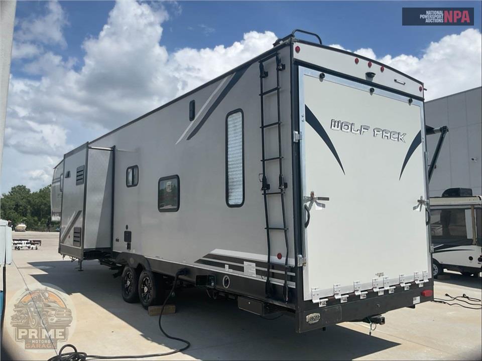 2019 Cherokee By Forest River M-325PACK13 - WOLF PACK TOY HAULER TOY HAULER SERIES — фото 3