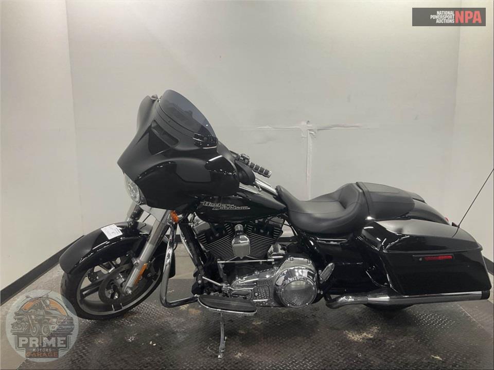 2016 Harley-Davidson FLHX STREET GLIDE — фото 3