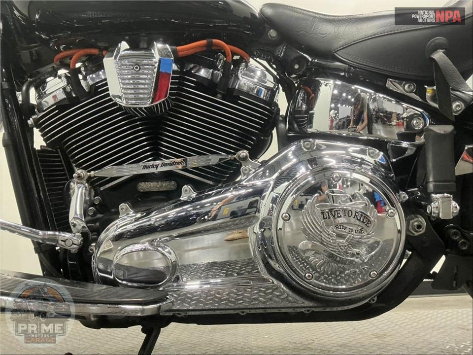 2018 Harley-Davidson FLDE DELUXE — фото 7