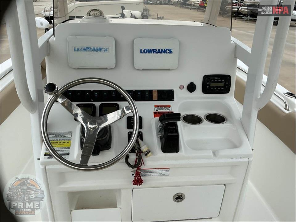 2015 Sea Hunt Boat ULTRA 235 SE/CC(*) L=23-E=1-250HP YAMAHA OB — фото 19