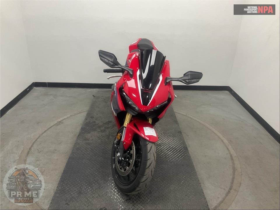 2023 Honda CBR1000RA (ABS) — фото 2