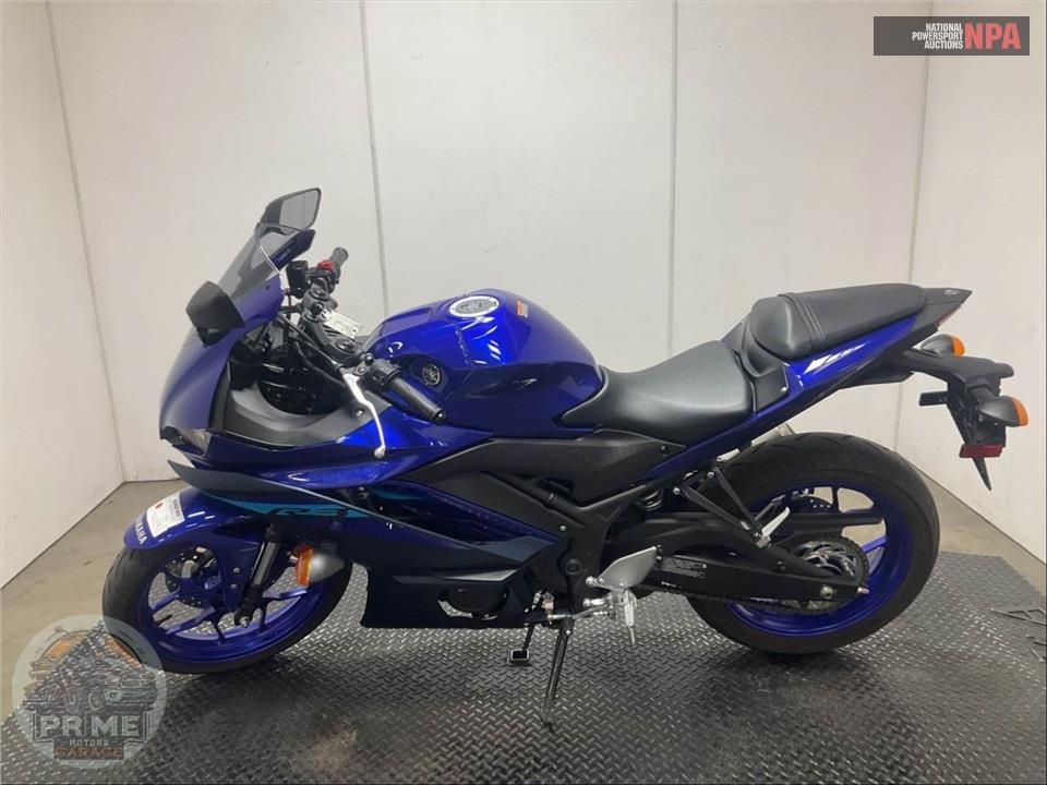2024 Yamaha YZF-R3 — фото 3