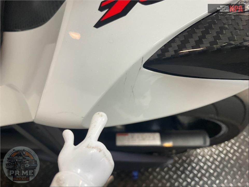 2011 Suzuki GSX-R750L1 — фото 13