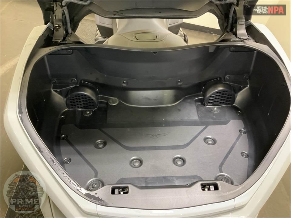 2021 Honda GL1800B GOLDWING — фото 21