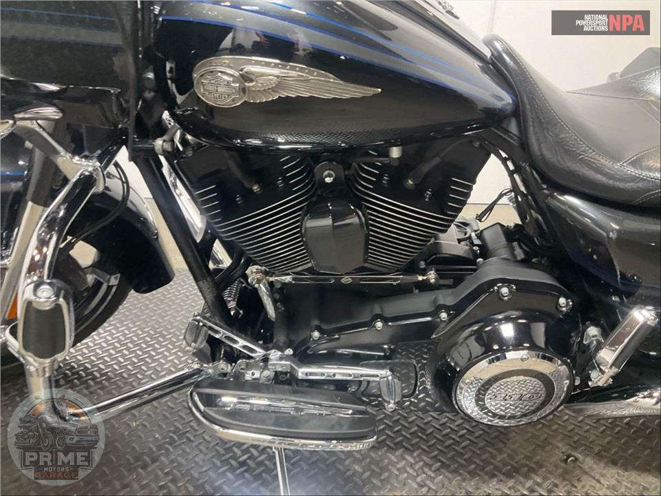 2013 Harley-Davidson FLTRXSE2 SCREAMIN EG ANN — фото 7