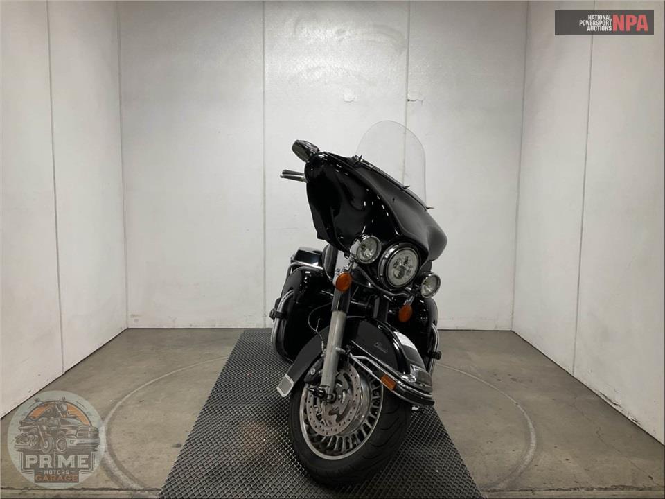 2011 Harley-Davidson FLHTC ELECTRA GLIDE CLSC — фото 2
