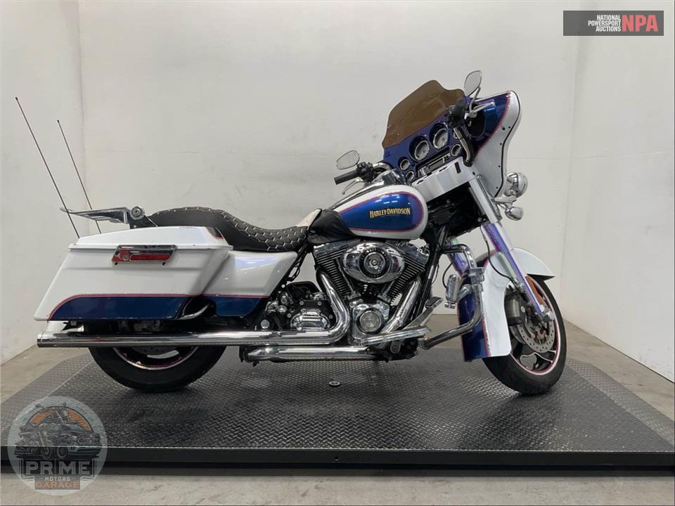 2010 Harley-Davidson FLHX STREET GLIDE — фото 1