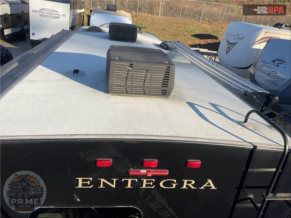 2019 Entegra Coach M-30X 450HP FORD - ESTEEM SERIES — фото 47
