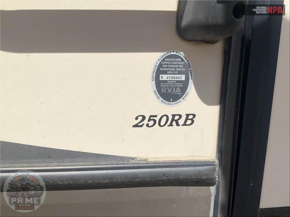 2017 Crossroads Rv M-250RB SUNSET TRAIL SUPER LITE SERIES — фото 5