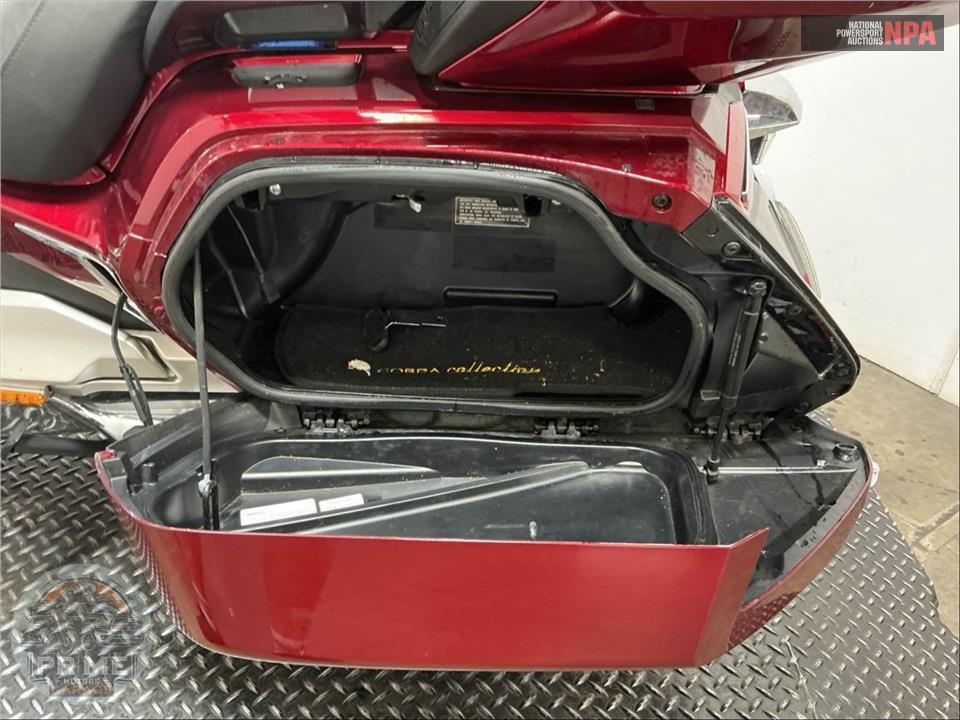 2021 Honda GL1800D GOLDWING TOUR DCT — фото 16