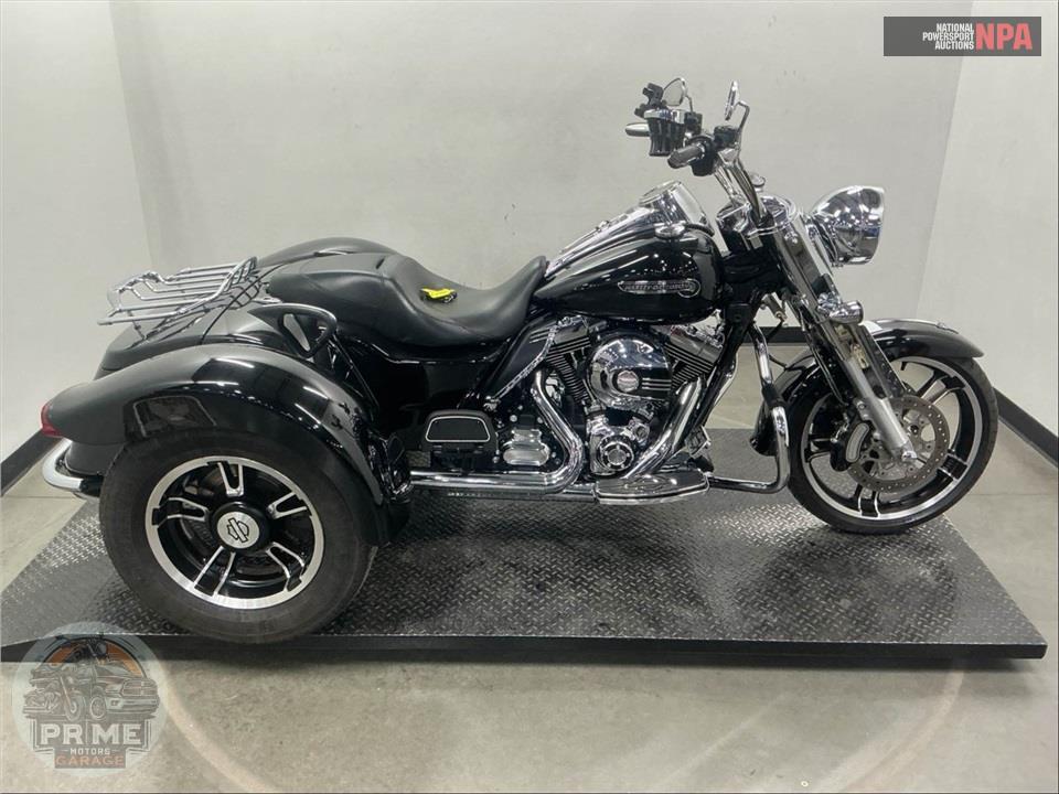 2016 Harley-Davidson FLRT FREEWHEELER — фото 1