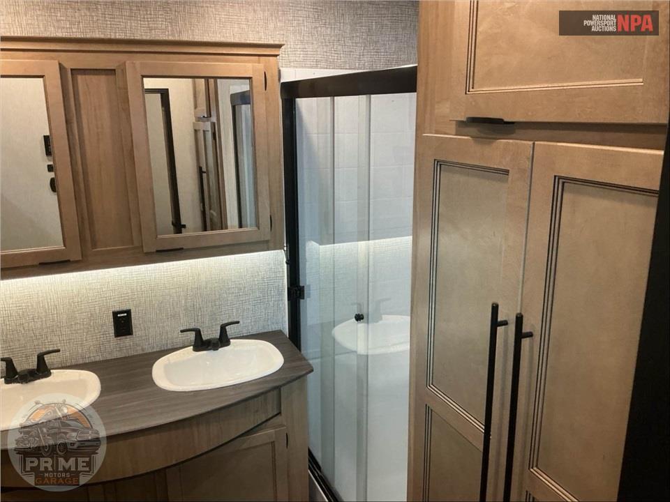 2024 Sabre By Forest River M-37FLH - FIFTH WHEEL SERIES — фото 14