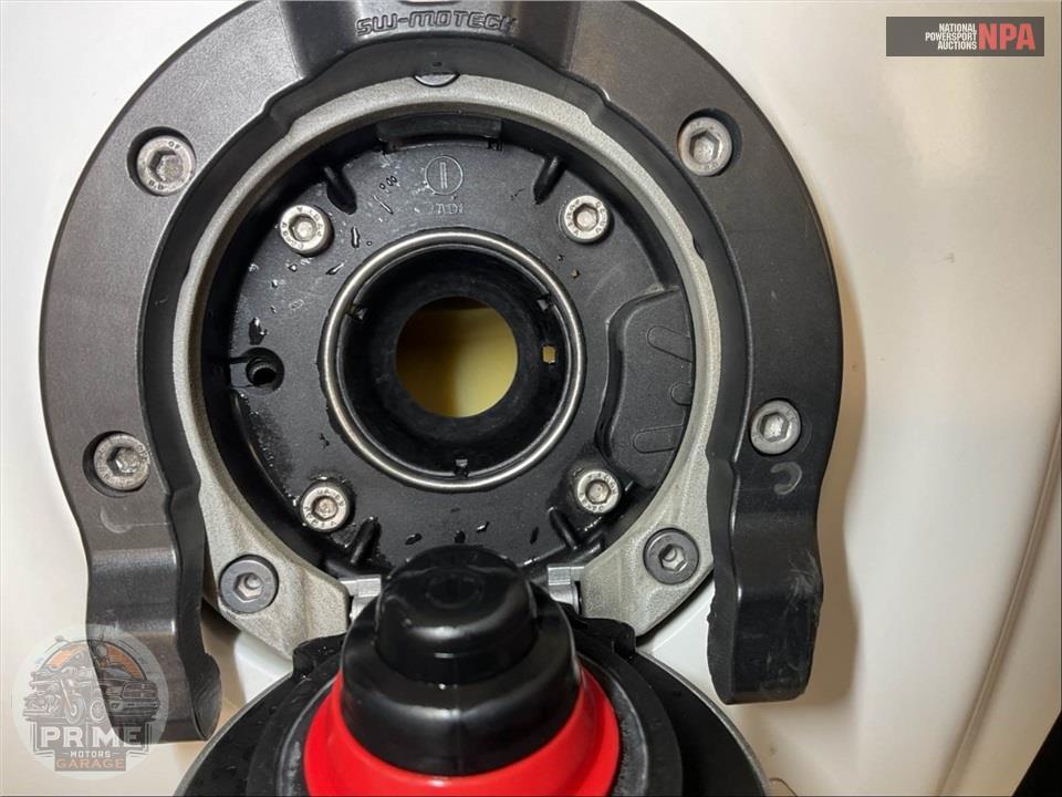 2015 Aprilia TUONO V4 R APRC — фото 15