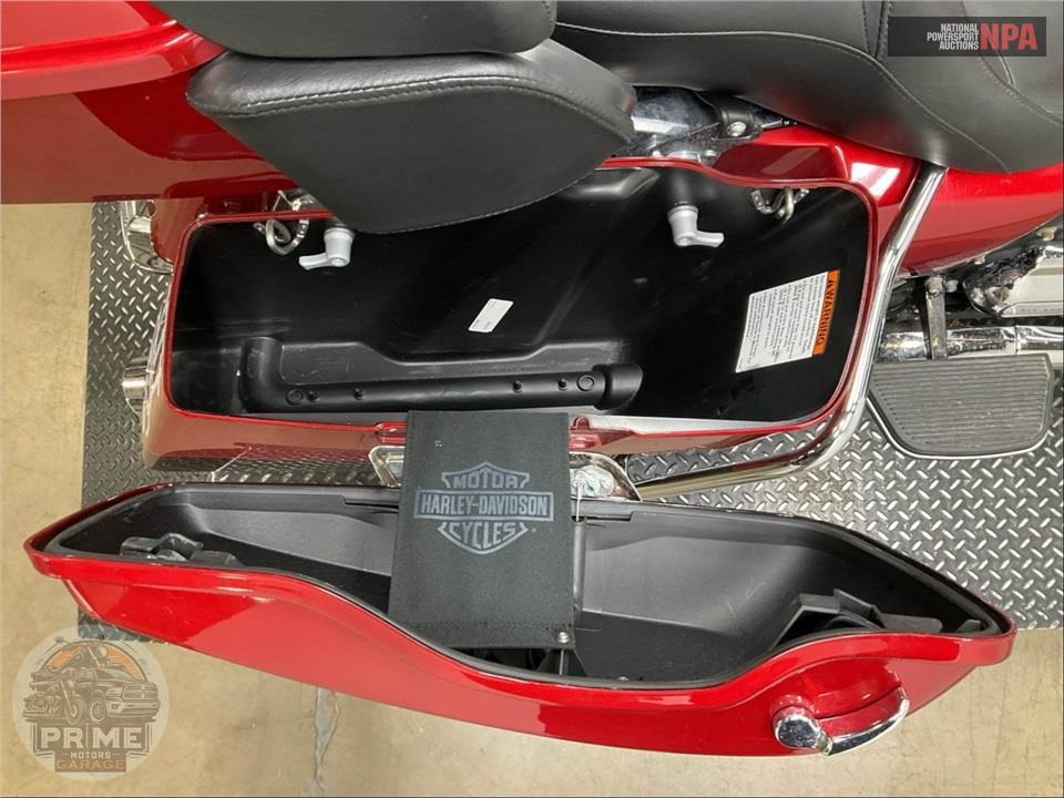 2019 Harley-Davidson FLHTK ULTRA LIMITED — фото 24