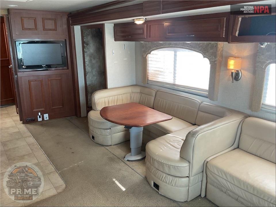 2008 Bounder M-38P WORKHORSE 340HP — фото 6