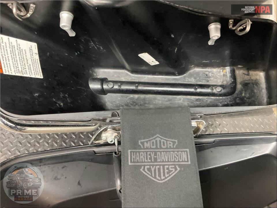 2019 Harley-Davidson FLTRU ROAD GLIDE ULTRA — фото 20