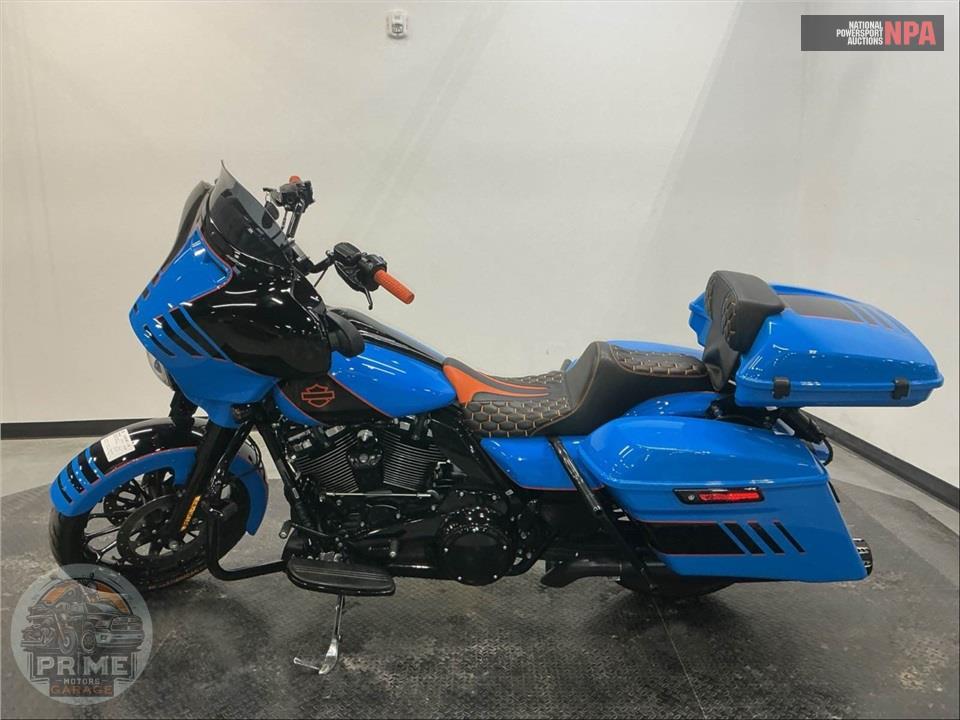 2018 Harley-Davidson FLHXS STREET GLIDE SPECIAL — фото 3