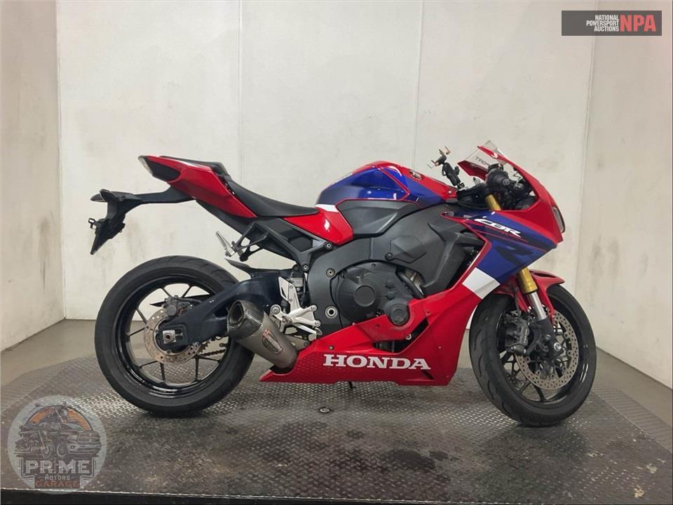2023 Honda CBR1000RR — фото 1