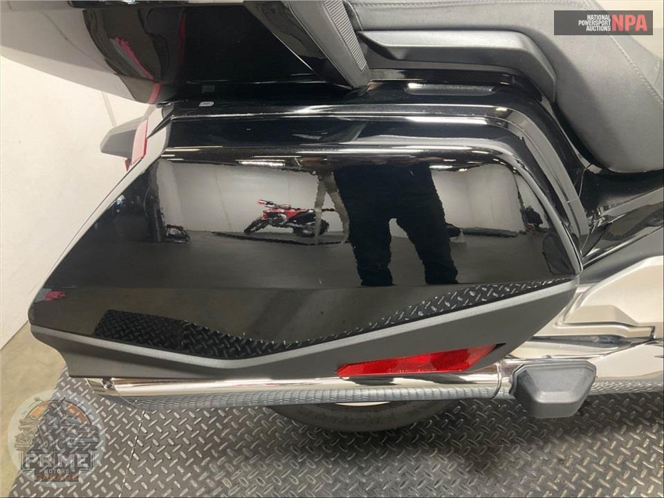 2019 Honda GL1800D GOLDWING TOUR DCT (BLACK) — фото 19