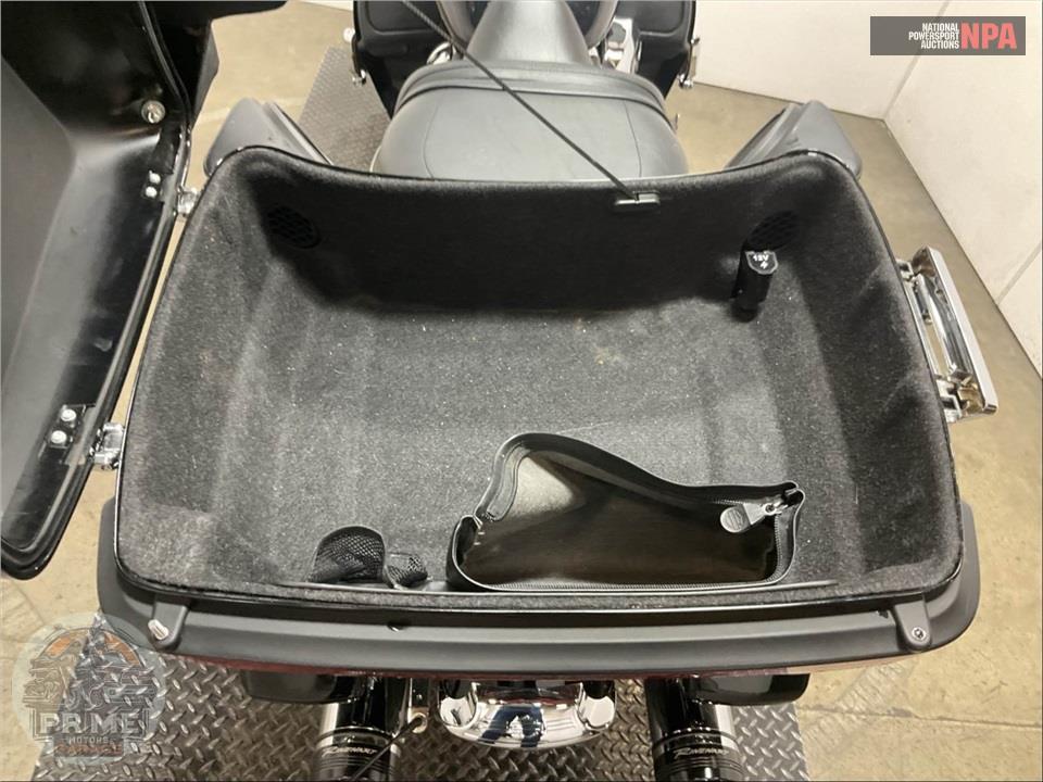2018 Harley-Davidson FLTRU ROAD GLIDE ULTRA — фото 23