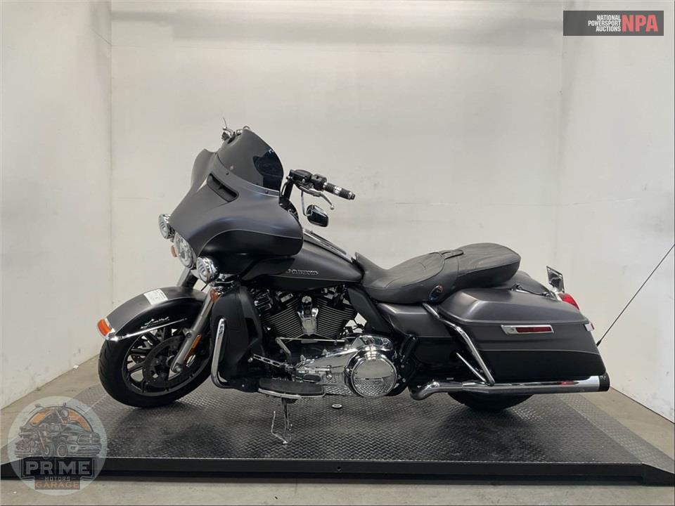 2017 Harley-Davidson FLHTKL ULTRA LIMITED LOW — фото 3
