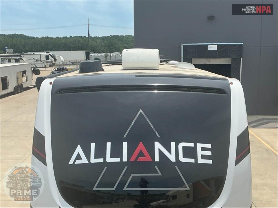 2022 Alliance Rv M-42V13 - VALOR FIFTH WHEEL SERIES — фото 35