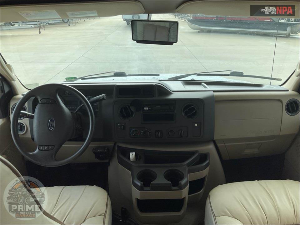 2016 Sunseeker By Forest River M-3050S FORD E450 6.8 LITER — фото 17