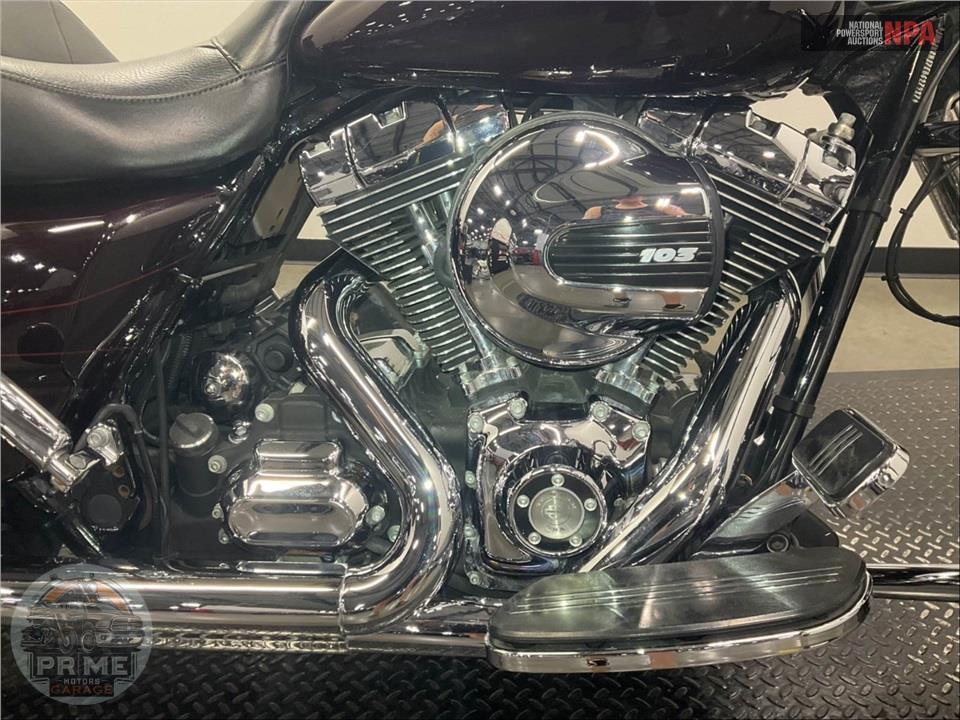 2014 Harley-Davidson FLHXS STREET GLIDE — фото 6