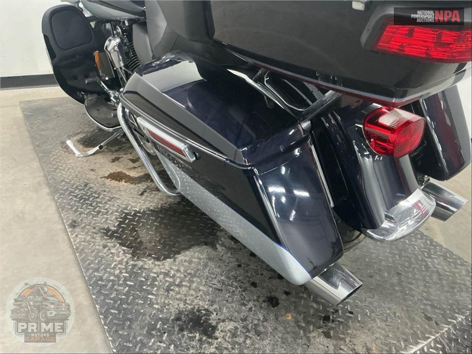 2019 Harley-Davidson FLHTK ULTRA LIMITED — фото 13
