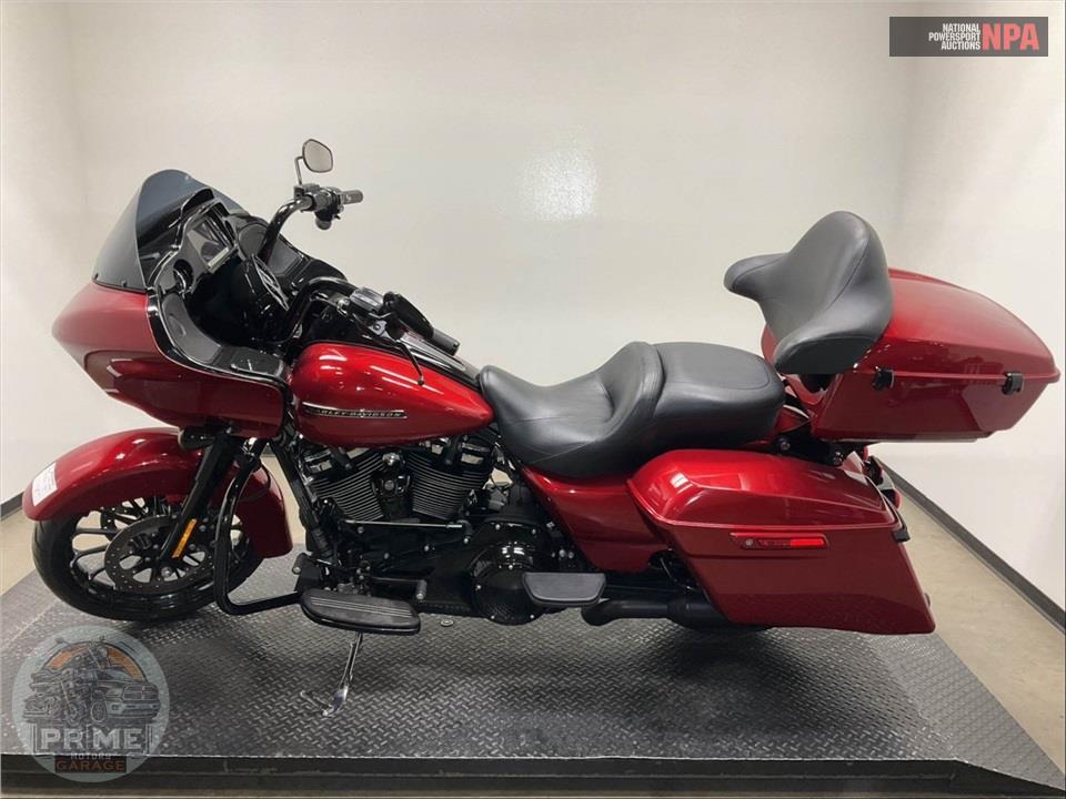 2018 Harley-Davidson FLTRXS ROAD GLIDE SPECIAL — фото 3
