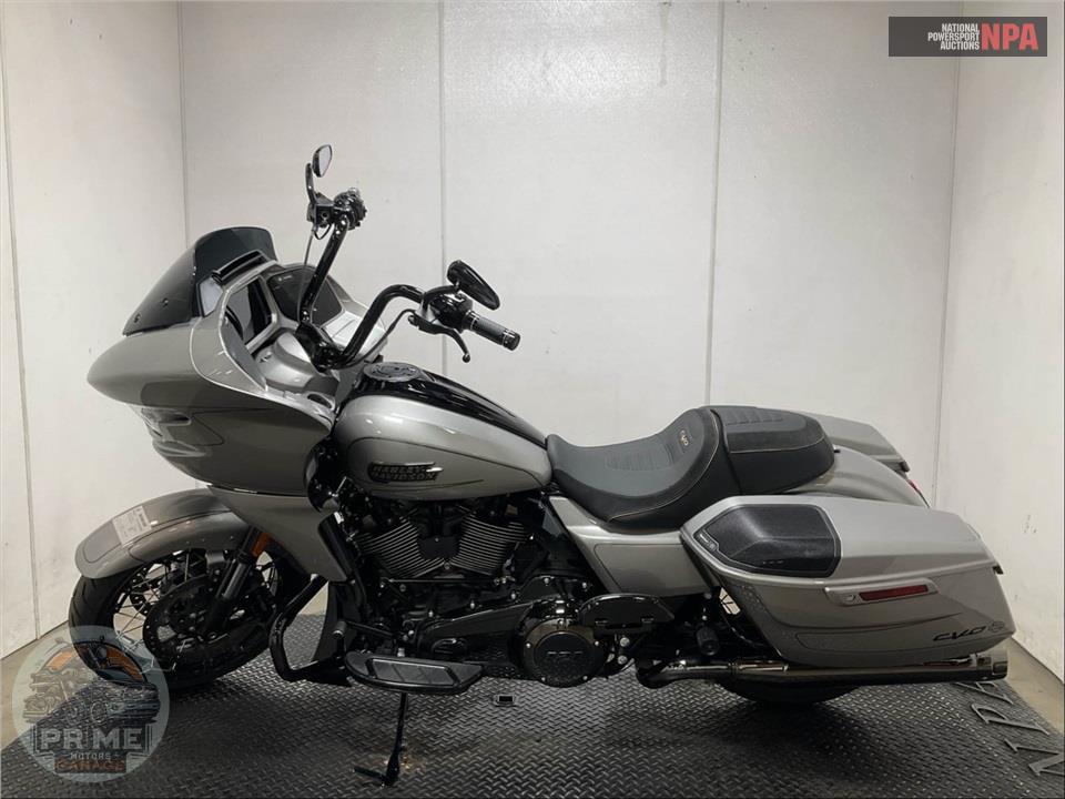 2023 Harley-Davidson FLTRXSE CVO ROAD GLIDE — фото 3