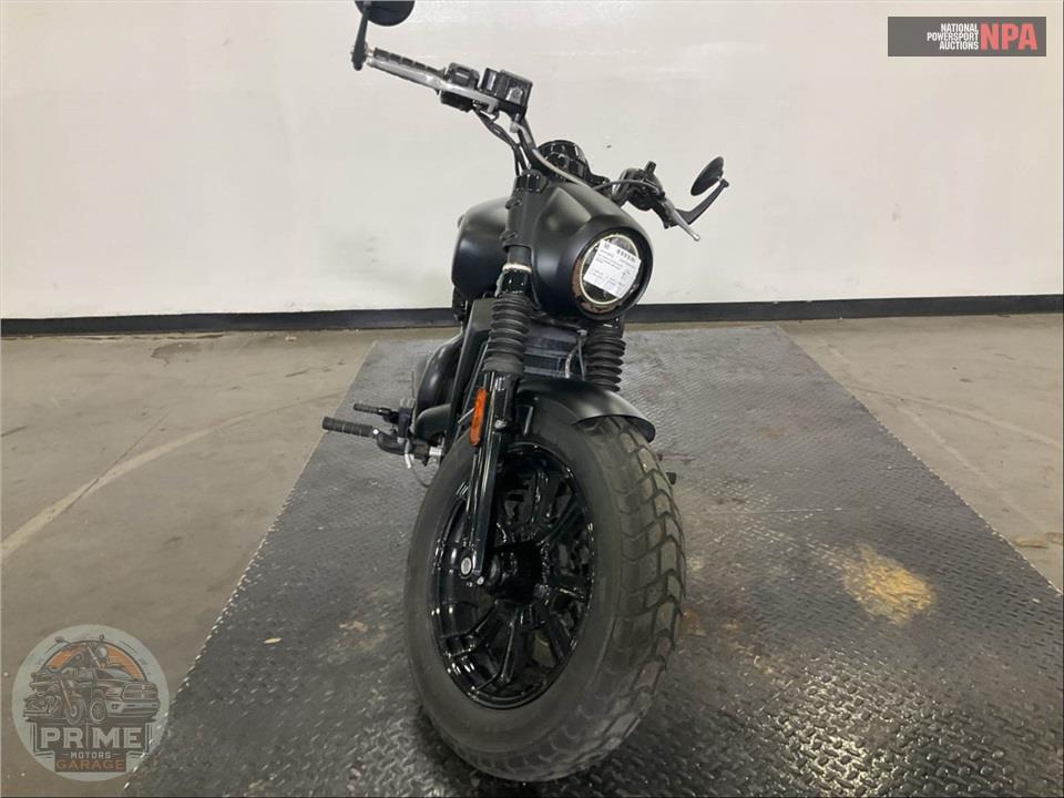 2021 Indian Motorcycle SCOUT BOBBER (ABS, BLACK SMOKE) — фото 2