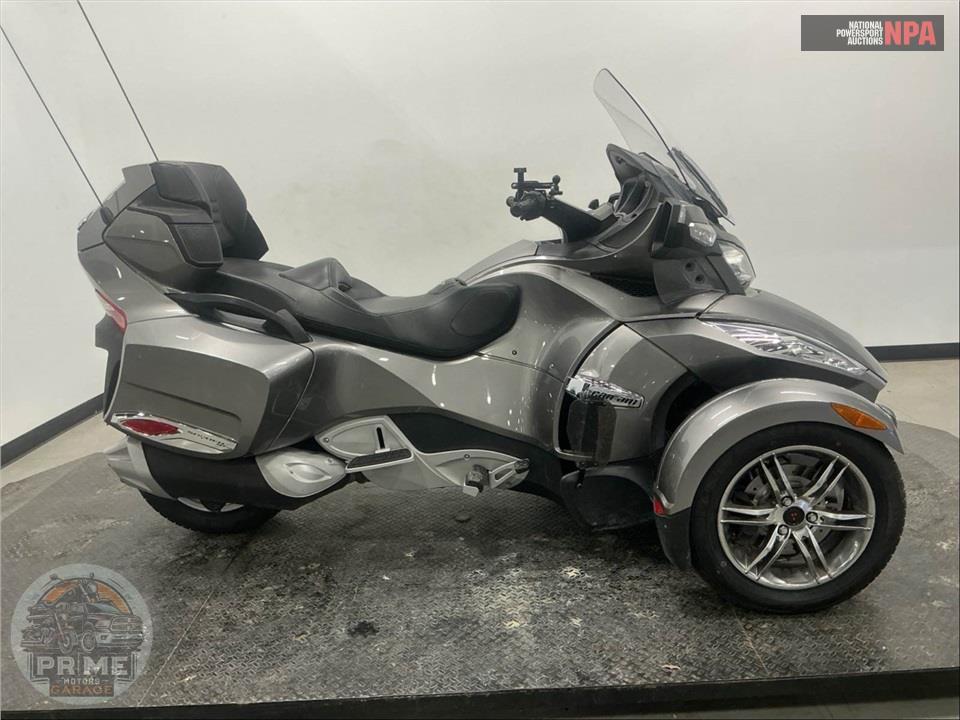 2011 Can-Am SPYDER RT SE5 AUDI&CONVI — фото 1