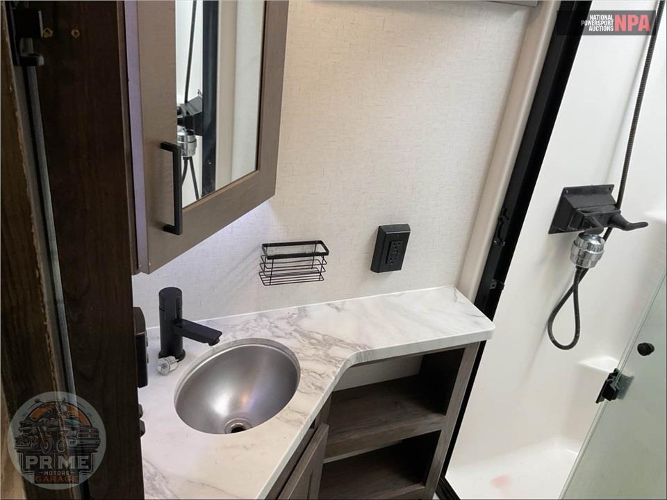 2023 Alliance Rv M-43V13 - VALOR FIFTH WHEEL SERIES — фото 17