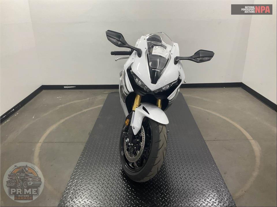 2026 Honda CBR1000RR — фото 2